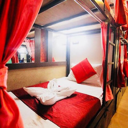 Town Hostel Mumbai - Ac Dormitory Ngoại thất bức ảnh