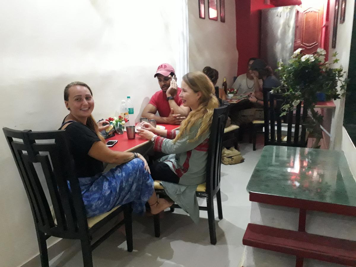 Town Hostel Mumbai - Ac Dormitory Ngoại thất bức ảnh