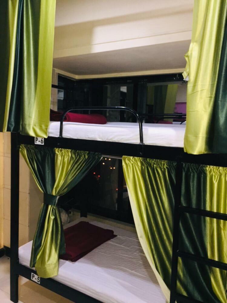 Town Hostel Mumbai - Ac Dormitory Ngoại thất bức ảnh