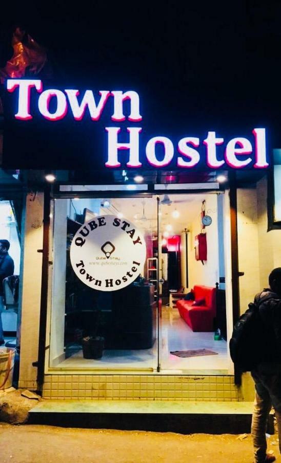 Town Hostel Mumbai - Ac Dormitory Ngoại thất bức ảnh