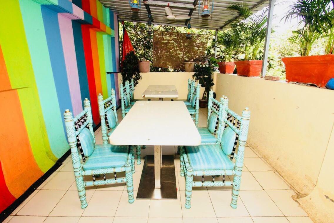 Town Hostel Mumbai - Ac Dormitory Ngoại thất bức ảnh