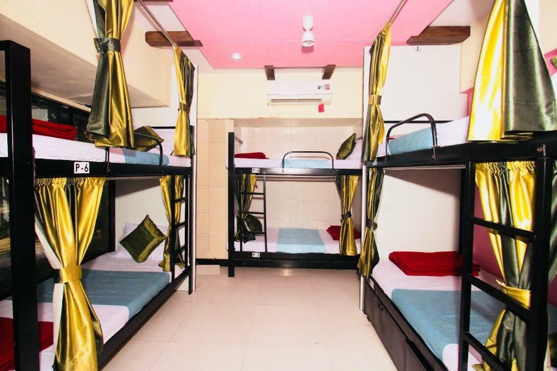 Town Hostel Mumbai - Ac Dormitory Ngoại thất bức ảnh