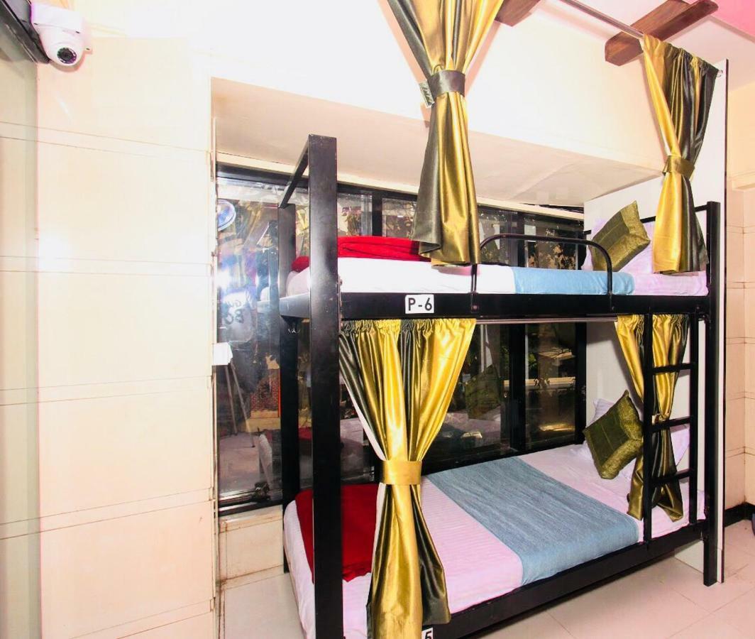 Town Hostel Mumbai - Ac Dormitory Ngoại thất bức ảnh