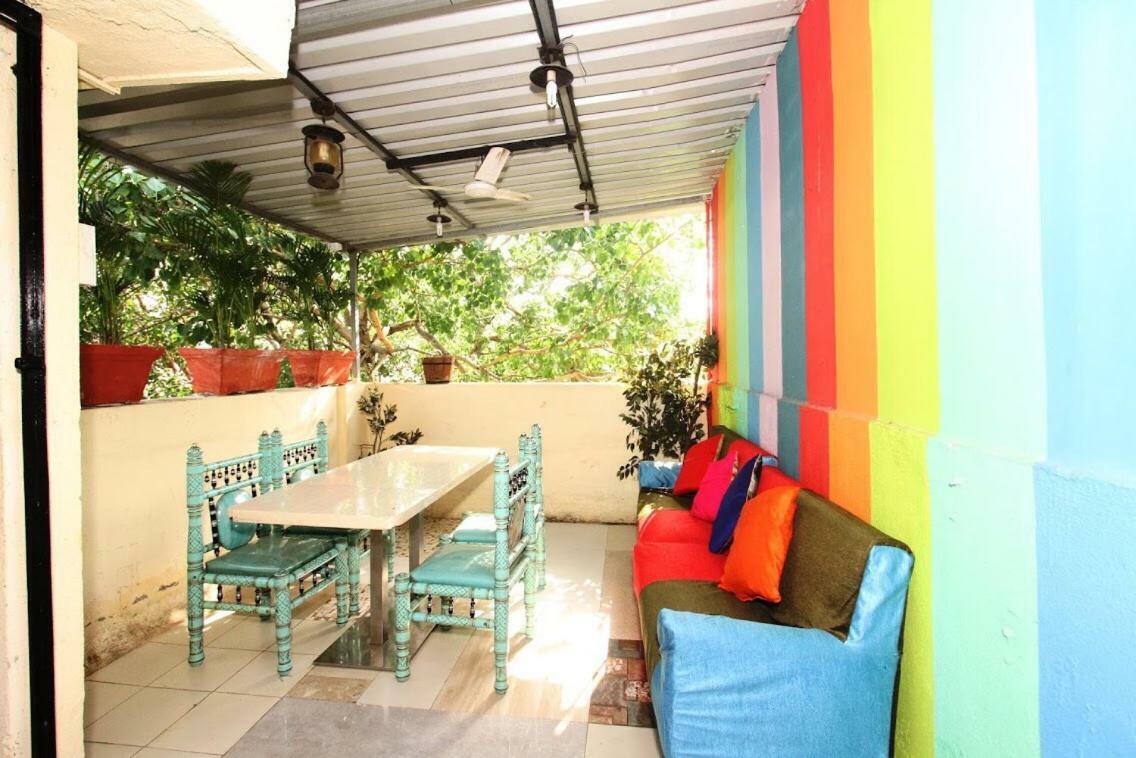Town Hostel Mumbai - Ac Dormitory Ngoại thất bức ảnh