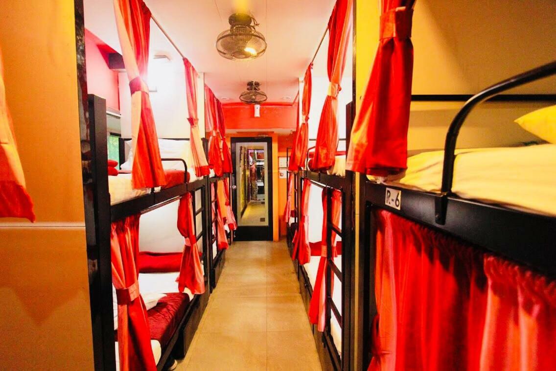 Town Hostel Mumbai - Ac Dormitory Ngoại thất bức ảnh