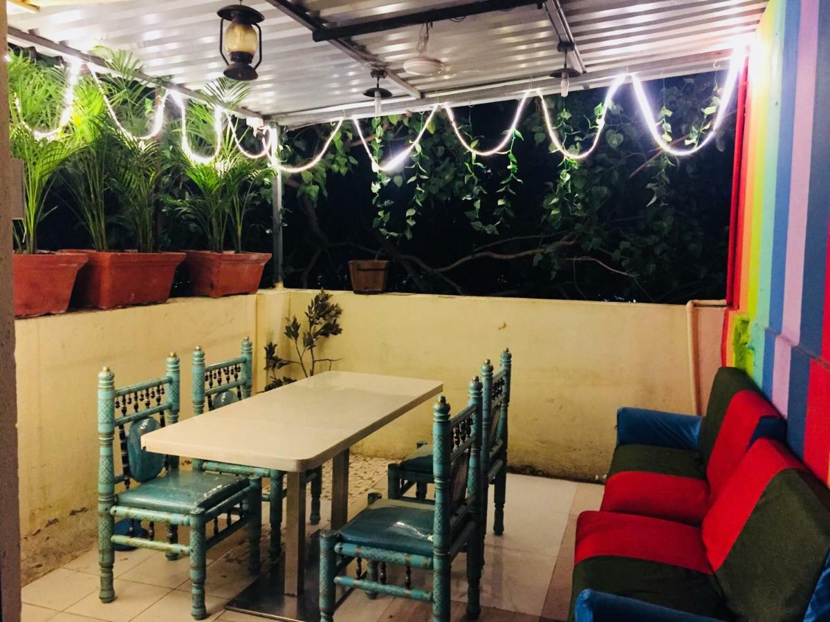 Town Hostel Mumbai - Ac Dormitory Ngoại thất bức ảnh